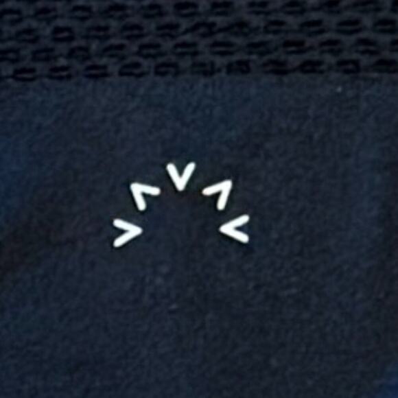 Varley Black Mesh Nylon Crop Top Womens S/M Athleisure Activewear NWOT - Picture 5 of 9